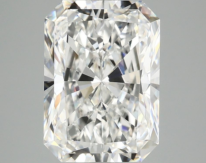 4.18 Carat Radiant Shaped Ideal Cut VS1 IGI Certified Lab Grown Diamond