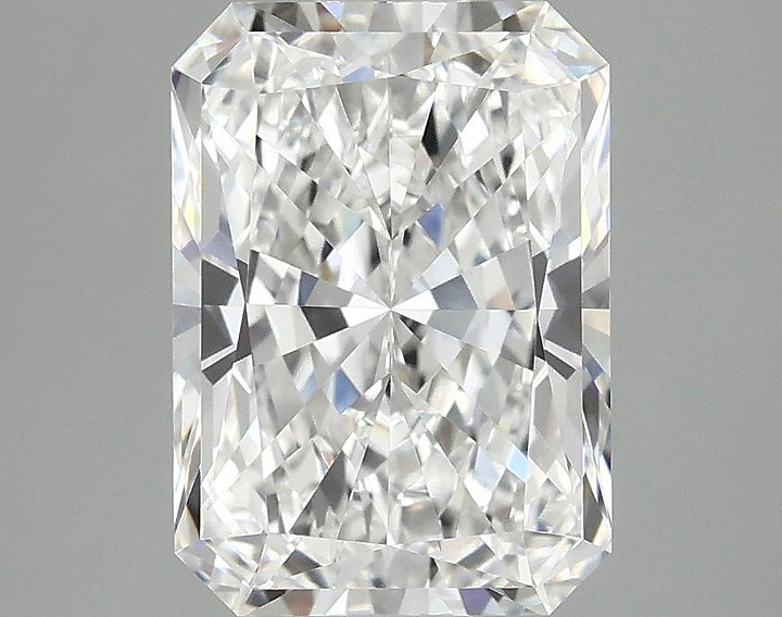 3.08 Carat Radiant Shaped Ideal Cut VVS2 IGI Certified Lab Grown Diamond