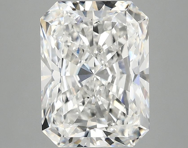 3.02 Carat Radiant Shaped Excellent Cut VS1 IGI Certified Lab Grown Diamond