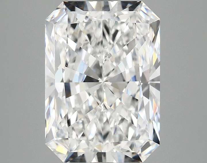 4.16 Carat Radiant Shaped Ideal Cut VVS2 IGI Certified Lab Grown Diamond