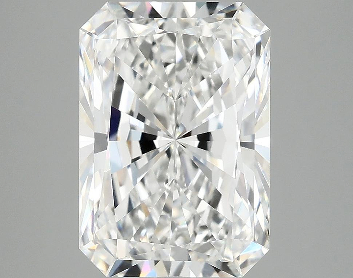 3.94 Carat Radiant Shaped Ideal Cut VS1 IGI Certified Lab Grown Diamond