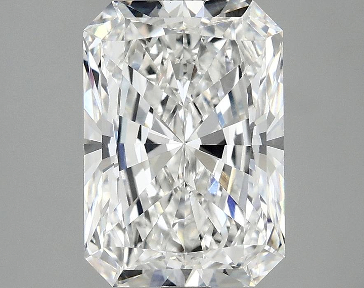 3.1 Carat Radiant Shaped Ideal Cut VVS2 IGI Certified Lab Grown Diamond
