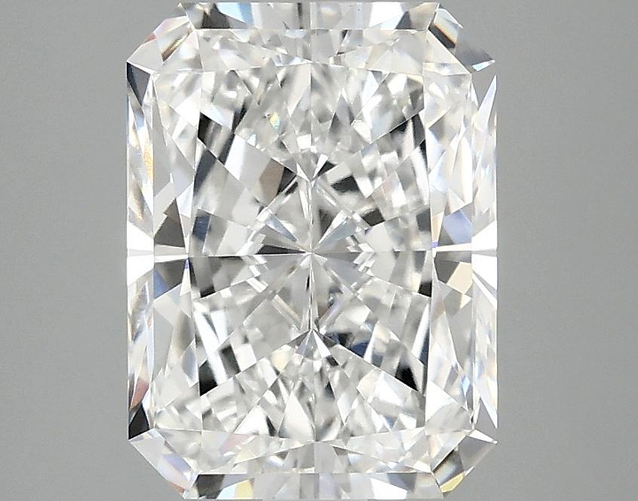3.05 Carat Radiant Shaped Excellent Cut VS1 IGI Certified Lab Grown Diamond