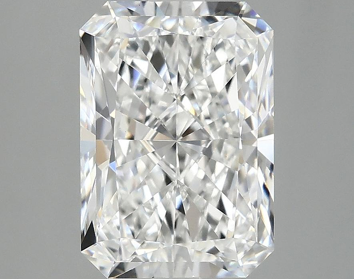 3.11 Carat Radiant Shaped Ideal Cut VVS2 IGI Certified Lab Grown Diamond