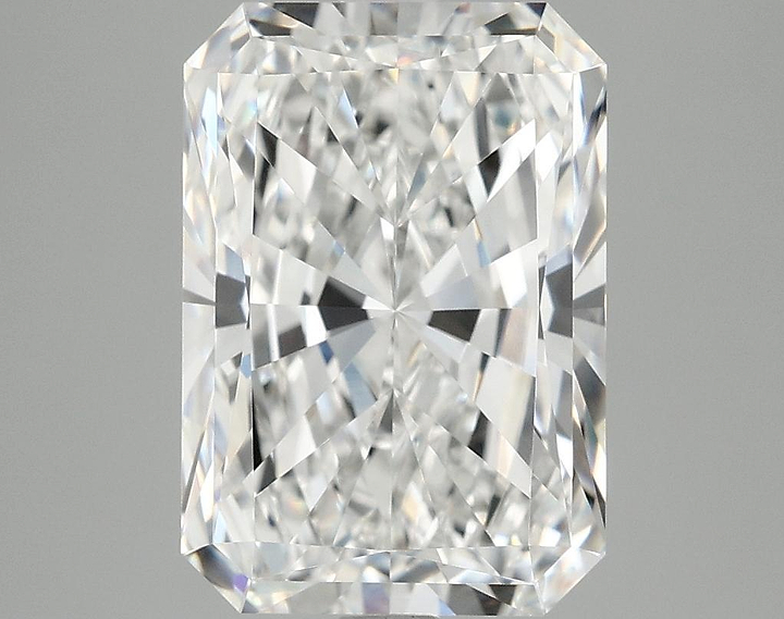 4.13 Carat Radiant Shaped Ideal Cut VVS2 IGI Certified Lab Grown Diamond