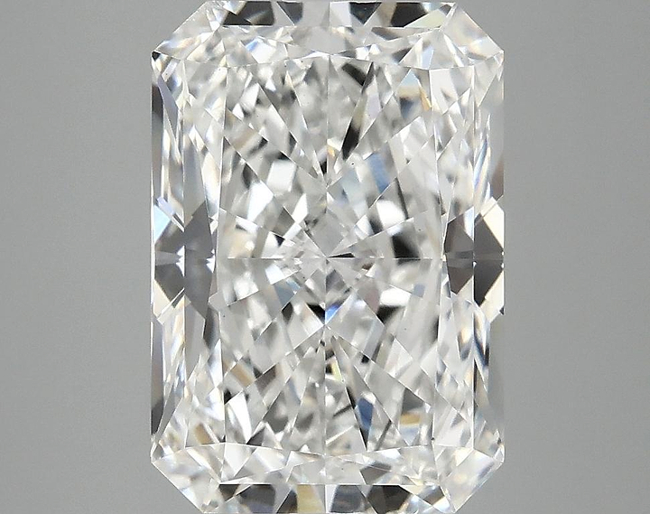 3.94 Carat Radiant Shaped Ideal Cut VS2 IGI Certified Lab Grown Diamond