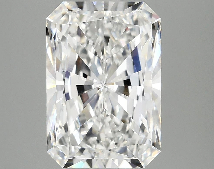 4.0 Carat Radiant Shaped Ideal Cut VVS2 IGI Certified Lab Grown Diamond