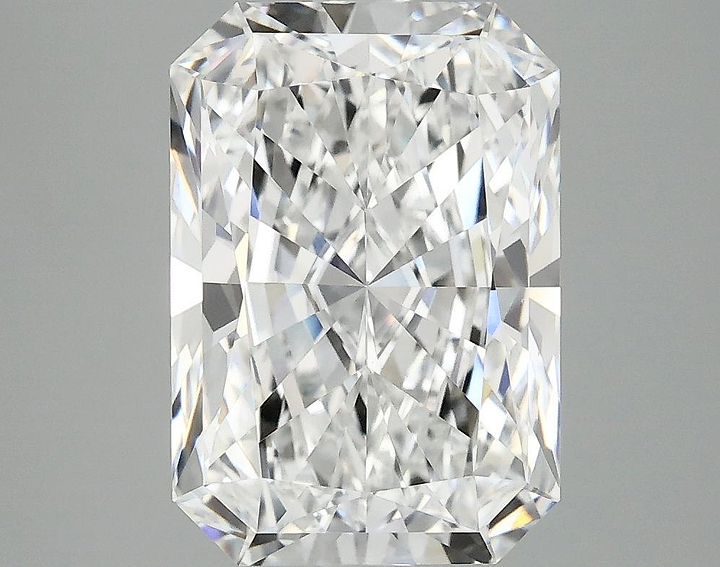 4.14 Carat Radiant Shaped Ideal Cut VVS2 IGI Certified Lab Grown Diamond