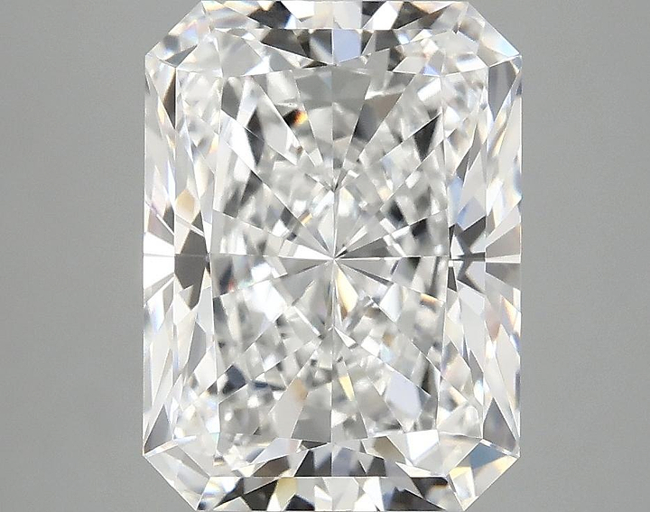 4.08 Carat Radiant Shaped Excellent Cut VVS2 IGI Certified Lab Grown Diamond