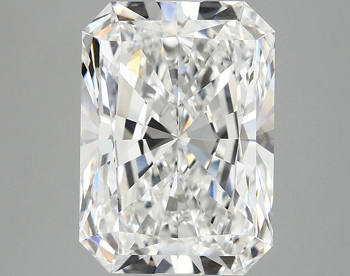 4.04 Carat Radiant Shaped Ideal Cut VVS2 IGI Certified Lab Grown Diamond