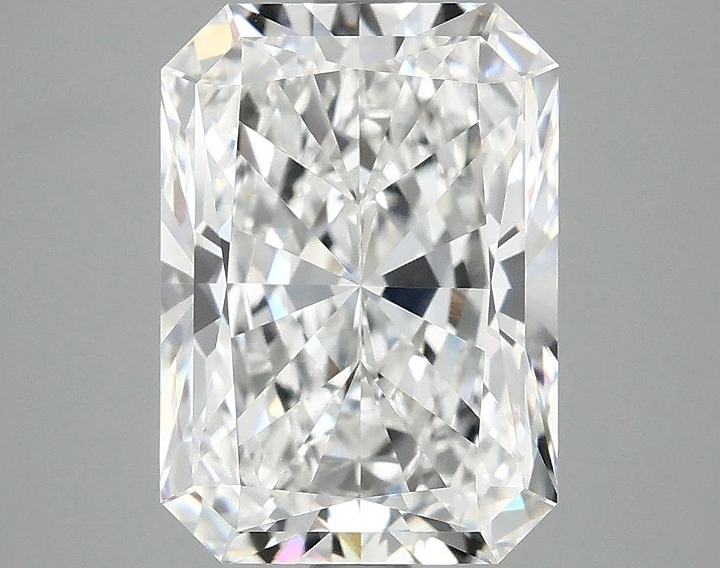 4.07 Carat Radiant Shaped Ideal Cut VVS2 IGI Certified Lab Grown Diamond