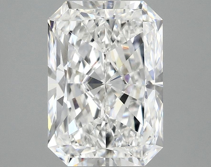 3.01 Carat Radiant Shaped Ideal Cut VS1 IGI Certified Lab Grown Diamond