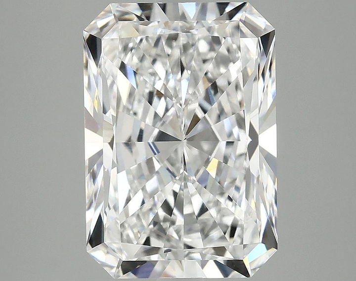 3.98 Carat Radiant Shaped Ideal Cut VVS2 IGI Certified Lab Grown Diamond