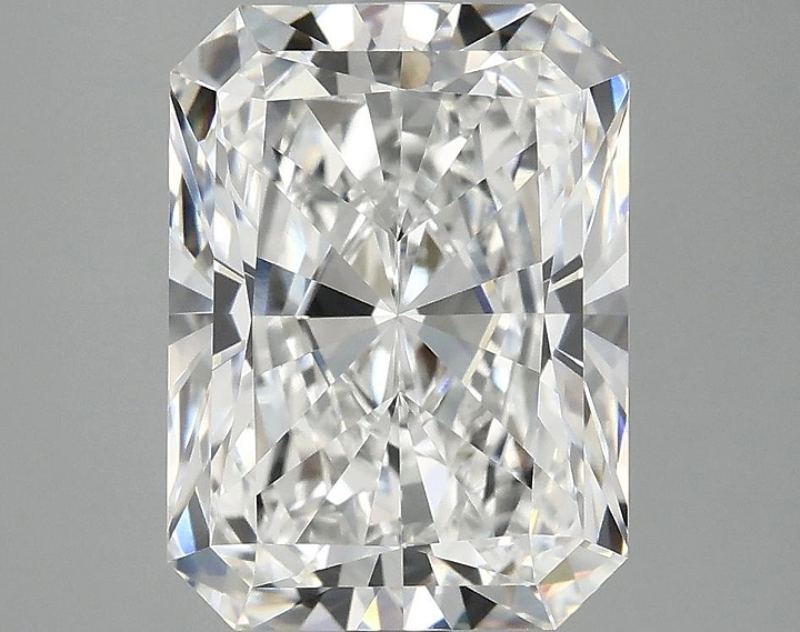 4.18 Carat Radiant Shaped Excellent Cut VVS2 IGI Certified Lab Grown Diamond