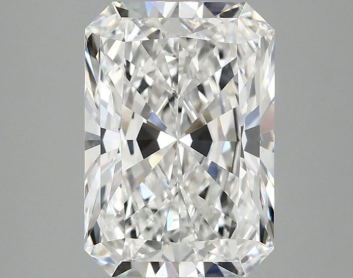 3.09 Carat Radiant Shaped Ideal Cut VVS2 IGI Certified Lab Grown Diamond