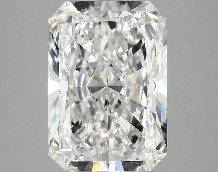 4.07 Carat Radiant Shaped Ideal Cut VS1 IGI Certified Lab Grown Diamond