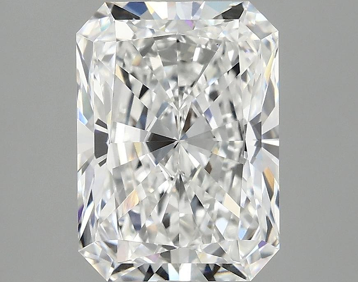 2.9 Carat Radiant Shaped Excellent Cut VS1 IGI Certified Lab Grown Diamond