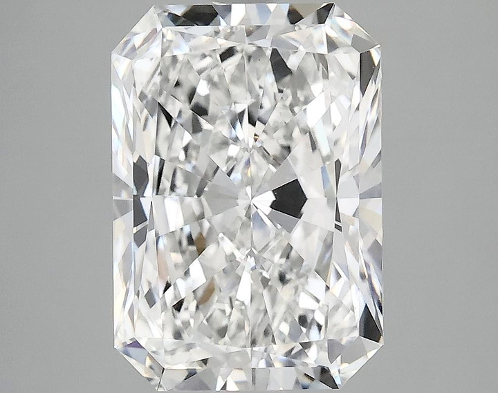 4.04 Carat Radiant Shaped Ideal Cut VVS2 IGI Certified Lab Grown Diamond