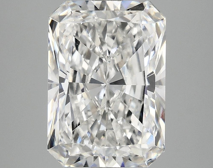 4.55 Carat Radiant Shaped Ideal Cut VS1 IGI Certified Lab Grown Diamond