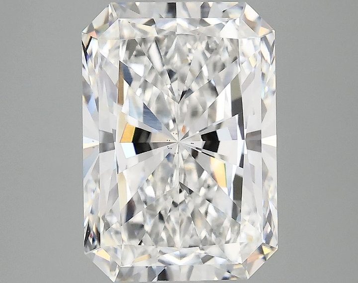 3.98 Carat Radiant Shaped Ideal Cut VS1 IGI Certified Lab Grown Diamond