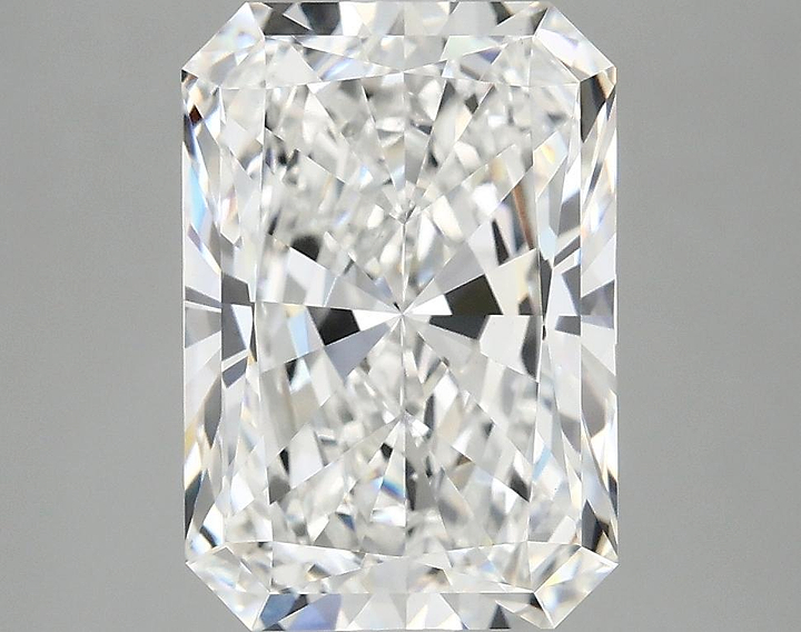 4.06 Carat Radiant Shaped Ideal Cut VVS2 IGI Certified Lab Grown Diamond