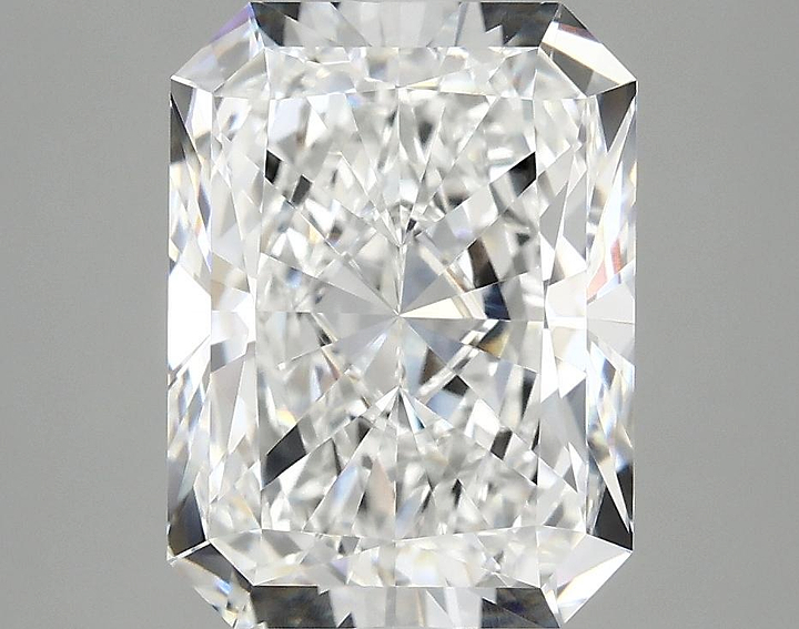 3.97 Carat Radiant Shaped Excellent Cut VVS2 IGI Certified Lab Grown Diamond