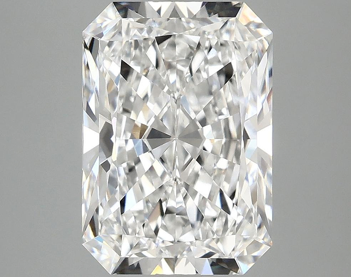 4.07 Carat Radiant Shaped Ideal Cut VVS2 IGI Certified Lab Grown Diamond