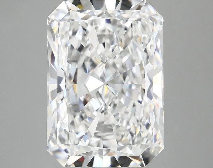 4.98 Carat Radiant Shaped Ideal Cut VVS2 IGI Certified Lab Grown Diamond