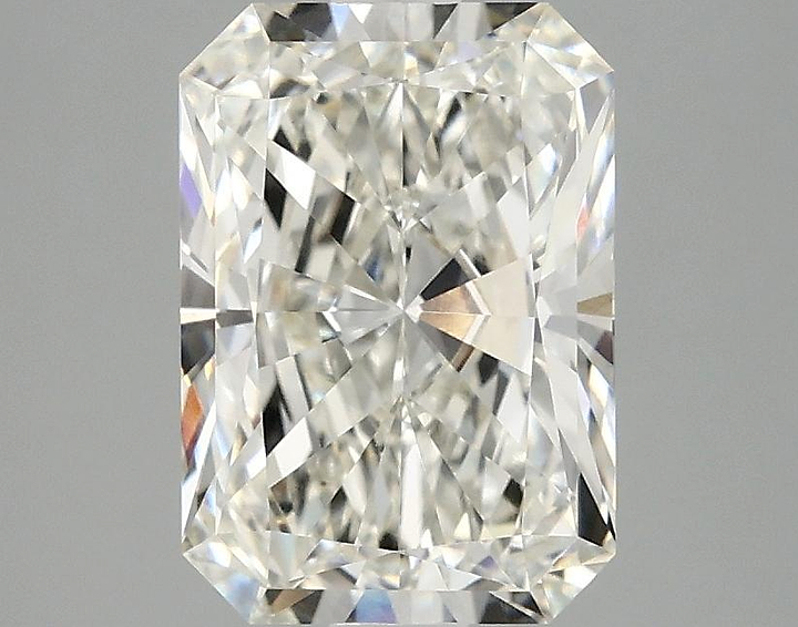 2.59 Carat Radiant Shaped Ideal Cut VVS2 IGI Certified Lab Grown Diamond