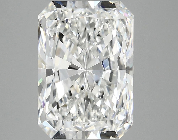 3.95 Carat Radiant Shaped Ideal Cut VVS2 IGI Certified Lab Grown Diamond