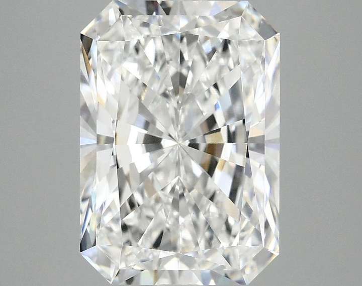 4.18 Carat Radiant Shaped Ideal Cut VVS2 IGI Certified Lab Grown Diamond