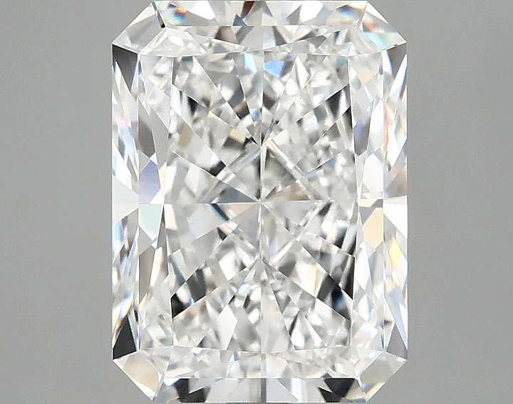 4.0 Carat Radiant Shaped Excellent Cut VVS2 IGI Certified Lab Grown Diamond