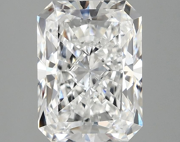 3.04 Carat Radiant Shaped Excellent Cut VVS2 IGI Certified Lab Grown Diamond