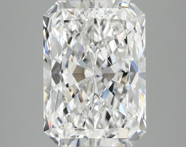 4.19 Carat Radiant Shaped Ideal Cut VVS2 IGI Certified Lab Grown Diamond