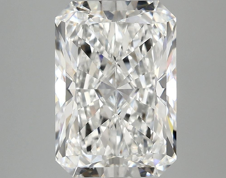 4.09 Carat Radiant Shaped Ideal Cut VVS2 IGI Certified Lab Grown Diamond