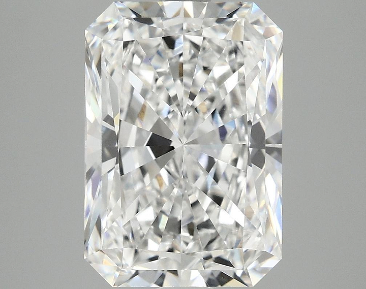 4.14 Carat Radiant Shaped Ideal Cut VVS2 IGI Certified Lab Grown Diamond
