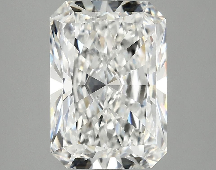 4.07 Carat Radiant Shaped Ideal Cut VVS2 IGI Certified Lab Grown Diamond