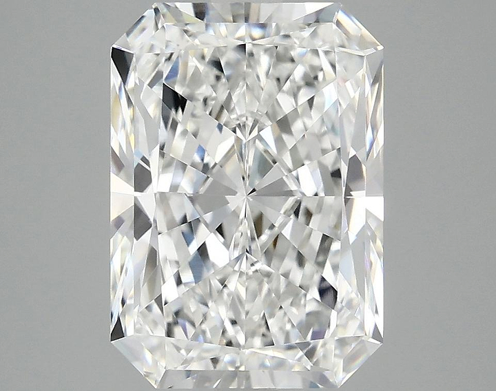 3.96 Carat Radiant Shaped Ideal Cut VVS2 IGI Certified Lab Grown Diamond