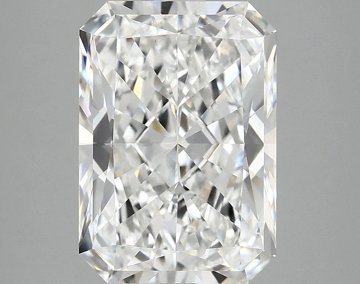 4.16 Carat Radiant Shaped Ideal Cut VVS2 IGI Certified Lab Grown Diamond