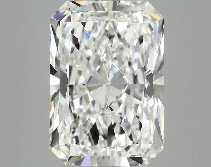 4.01 Carat Radiant Shaped Ideal Cut VVS2 IGI Certified Lab Grown Diamond