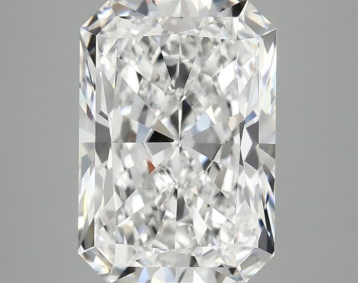 4.19 Carat Radiant Shaped Ideal Cut VVS2 IGI Certified Lab Grown Diamond