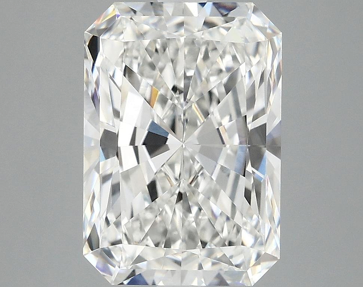 4.02 Carat Radiant Shaped Ideal Cut VVS2 IGI Certified Lab Grown Diamond