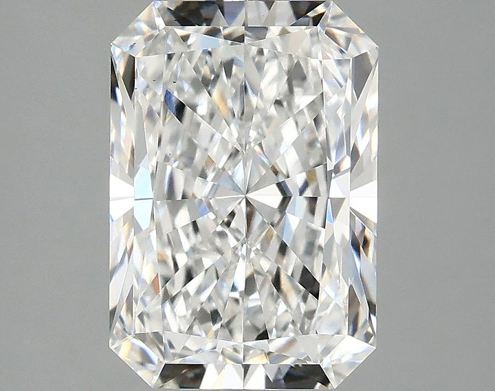 3.02 Carat Radiant Shaped Ideal Cut VS2 IGI Certified Lab Grown Diamond