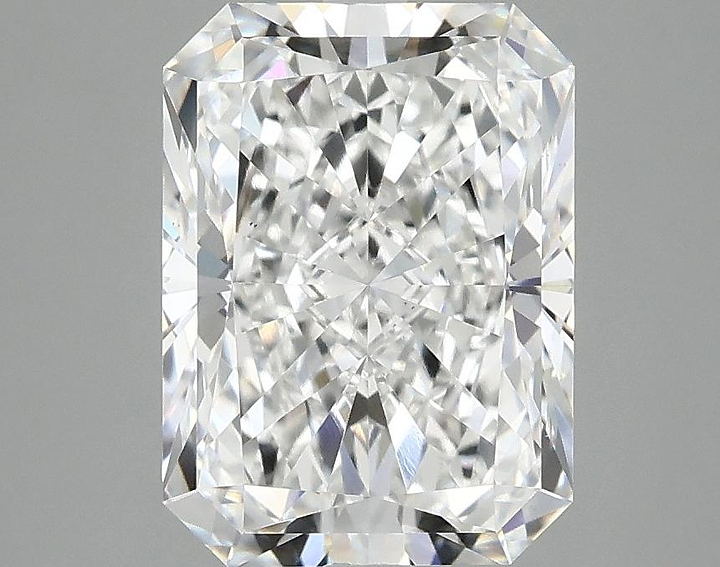 3.1 Carat Radiant Shaped Excellent Cut VS1 IGI Certified Lab Grown Diamond