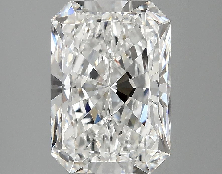 2.99 Carat Radiant Shaped Ideal Cut VVS2 IGI Certified Lab Grown Diamond