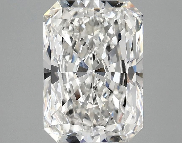 2.79 Carat Radiant Shaped Ideal Cut VVS2 IGI Certified Lab Grown Diamond