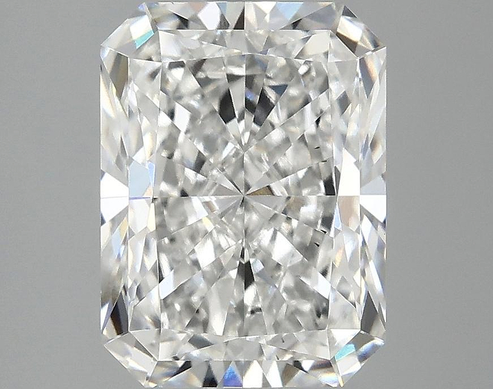 3.09 Carat Radiant Shaped Excellent Cut VS2 IGI Certified Lab Grown Diamond