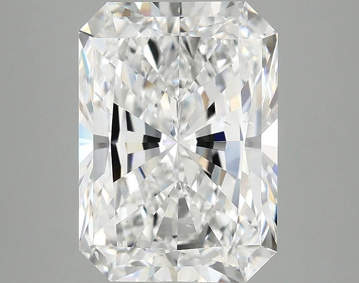 3.97 Carat Radiant Shaped Ideal Cut VS2 IGI Certified Lab Grown Diamond