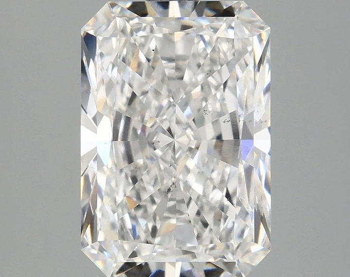 3.05 Carat Radiant Shaped Ideal Cut SI1 IGI Certified Lab Grown Diamond