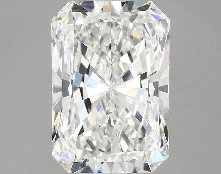 3.03 Carat Radiant Shaped Ideal Cut VVS2 IGI Certified Lab Grown Diamond